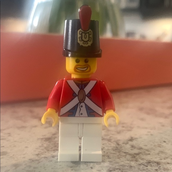 Lego Imperial Pirate 6239 Pirates Minifigure - Picture 1 of 2